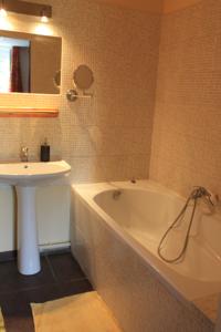 Chambres d'hotes/B&B La Caminaira - Chambres d'hotes : photos des chambres