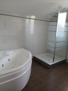 Appartement Domaine de l'Aumone : Appartement 3 Chambres