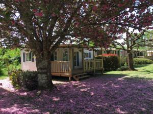 Hebergement Camping La Ferme de Perdigat : photos des chambres
