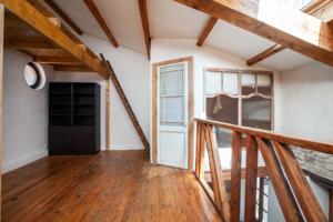 Appartement Charming Duplex City Center - Air Rental : Appartement