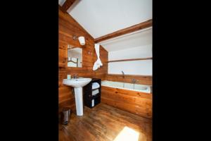 Appartement Charming Duplex City Center - Air Rental : photos des chambres