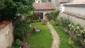 Chambres d'hotes/B&B Chambre d'Hote Woody : Chambre Double - Vue sur Jardin
