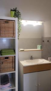 Appartement Studio PARIS LA DEFENSE : photos des chambres