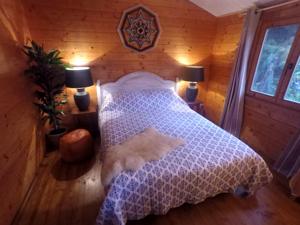 Hebergement Mas Des Fleurs : photos des chambres