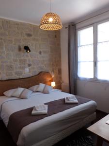 Hotel Restaurant des Grottes du Pech Merle : Chambre Double Confort - Vue sur Rivière