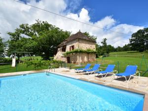 Hebergement Maison De Vacances - Rueyres : photos des chambres