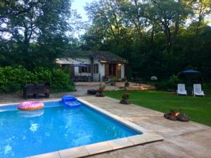 Hebergement Pesso Loungo : photos des chambres