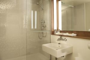 Hotel Campanile Valenciennes - Petite-Foret : photos des chambres