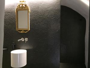 Chambres d'hotes/B&B Tour Sarrazine de Montaren : photos des chambres