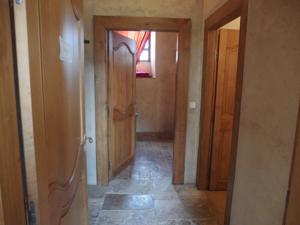Hebergement Gite Chateau Sainte Colombe : Chambre Lits Jumeaux avec Salle de Bains Privative
