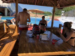 Hebergement restaurant la piscine : photos des chambres