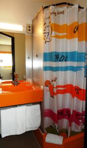 Hotel balladins Bourges / St-Doulchard : Chambre Triple - 1 Lit Double & 1 Lit Simple