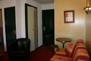 Hotel Le Ponant : Chambre Quadruple
