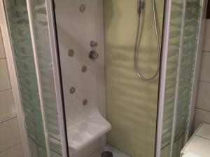 Appartement T2 au calme a 5mn du centre ville, garage et parking prives : photos des chambres