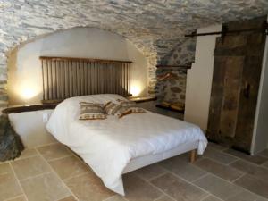 Hebergement La Voute: gite insolite et atypique dans le sud Aveyron : photos des chambres