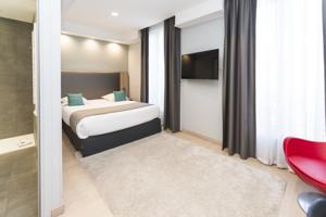 Grand Hotel Clichy Paris : photos des chambres