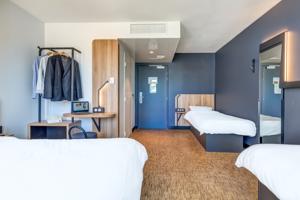 B&B Hotel Paris Sud Chatenay Malabry : Chambre Familiale