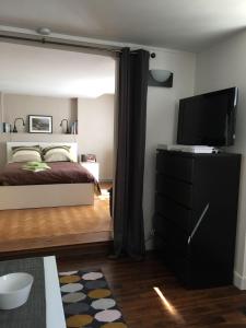 Appartement Studio Saint Louis : photos des chambres