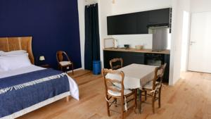 Chambres d'hotes/B&B La Glaciere, ostalaria agricol : photos des chambres