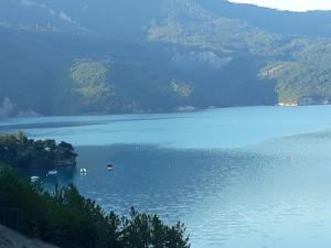 Appartement Lamour : Appartement avec Vue sur la Montagne