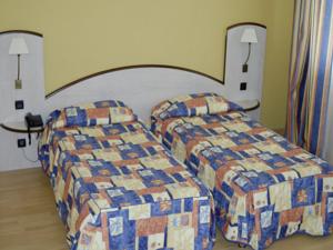 Hotel Logis Des Sources : photos des chambres