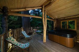 Hebergement Les Insolites de la Font Vineuse : Chalet