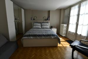 Appartement Studio Saint Louis : photos des chambres
