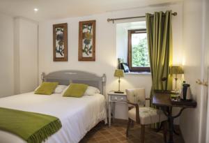 Chambres d'hotes/B&B Le Colombier : Chambre Double 