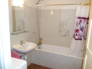 Appartement au pied des montagnes : photos des chambres