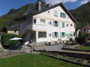 Appartement au pied des montagnes : photos des chambres