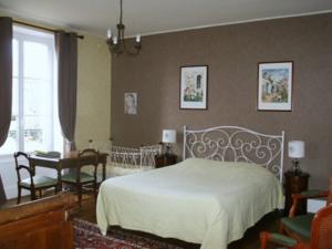 Chambres d'hotes/B&B Chambres d'Hotes - Domaine Des Perrieres : photos des chambres