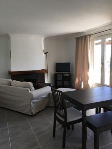 Appartement La Perraudiere : photos des chambres