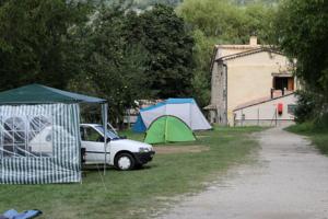 Hebergement Camping La Ferme de Castellane : photos des chambres