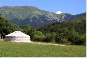 Hebergement Les Steppes du Khaan : Nuitées en Yourte