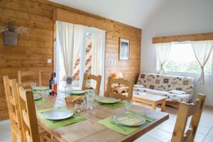 Hebergement Village de gites Les Chalets de l'Aubrac : photos des chambres