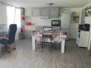 Appartement 128 Chemin de Causse : photos des chambres