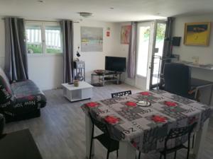 Appartement 128 Chemin de Causse : photos des chambres