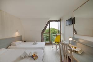 Hebergement Village Vacances Sweet Home : Chambre Quadruple