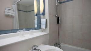 Hotel Campanile Niort - La Creche : photos des chambres