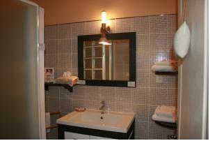 Chambres d'hotes/B&B Mas Saint-Ange : photos des chambres