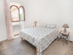 Appartement Two-Bedroom Apartment in St-Sebastien d'Aigref. : photos des chambres