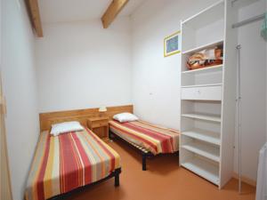Hebergement One-Bedroom Holiday Home in Calvisson : photos des chambres