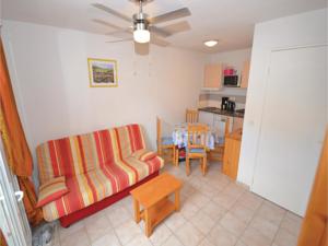 Hebergement One-Bedroom Holiday Home in Calvisson : photos des chambres
