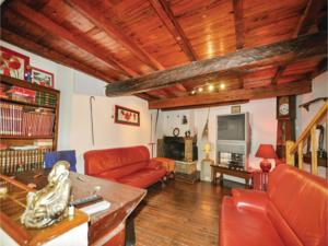Hebergement Three-Bedroom Holiday Home in Taurinya : photos des chambres
