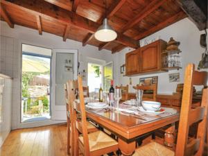 Hebergement Three-Bedroom Holiday Home in Taurinya : photos des chambres