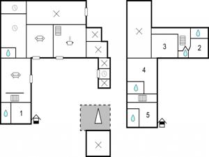 Hebergement Five-Bedroom Holiday Home in La Roche St Secret : photos des chambres