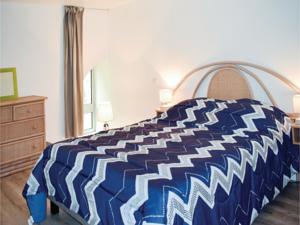 Appartement 0-Bedroom Apartment in Treguier : photos des chambres