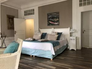 Chambres d'hotes/B&B Les Jardins de Mazamet : Suite Deluxe avec Lit King-Size