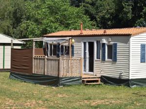 Hebergement Village de Chalets de Rocamadour : photos des chambres