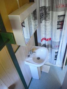 Hebergement Village de Chalets de Rocamadour : photos des chambres